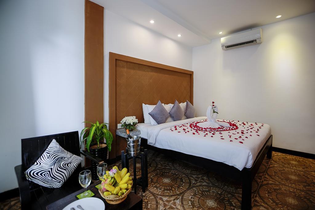 Fancy Boutique Villa Hotel Siem Reap Exterior photo