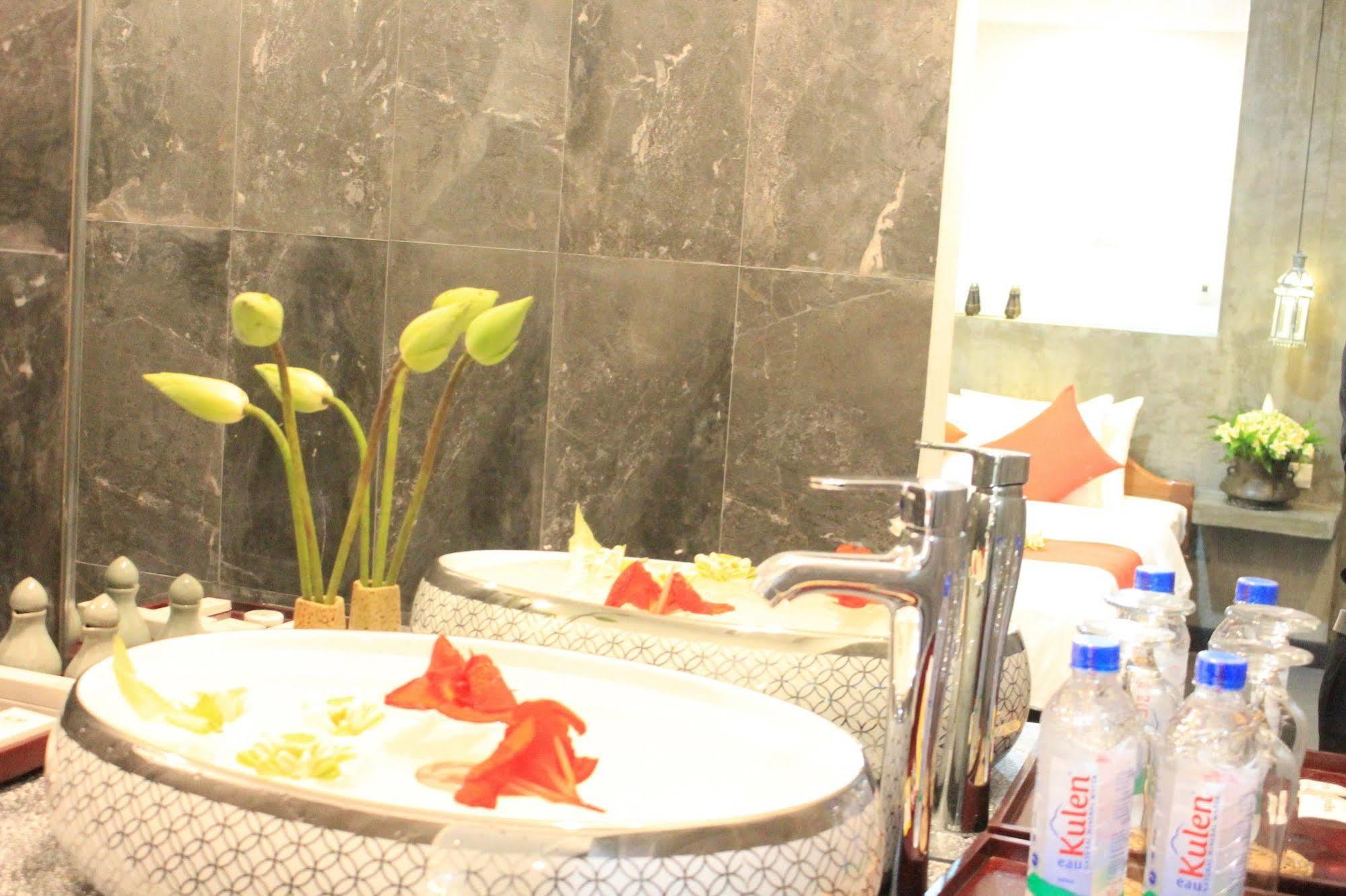 Fancy Boutique Villa Hotel Siem Reap Exterior photo